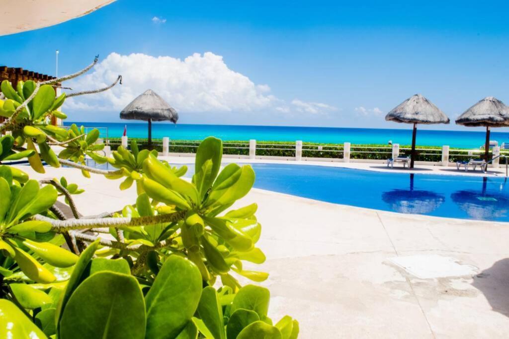 Villas Marlin 108, A Pie De Playa, Albercas, Jacuzi, Ubicacion Inmejorable Канкун Екстериор снимка
