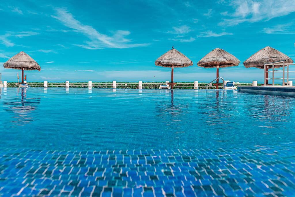 Villas Marlin 108, A Pie De Playa, Albercas, Jacuzi, Ubicacion Inmejorable Канкун Екстериор снимка